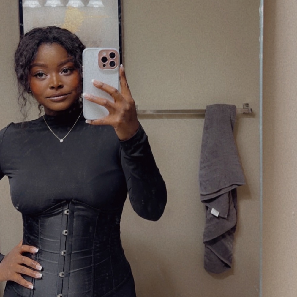 Meet your Posher, Nyla